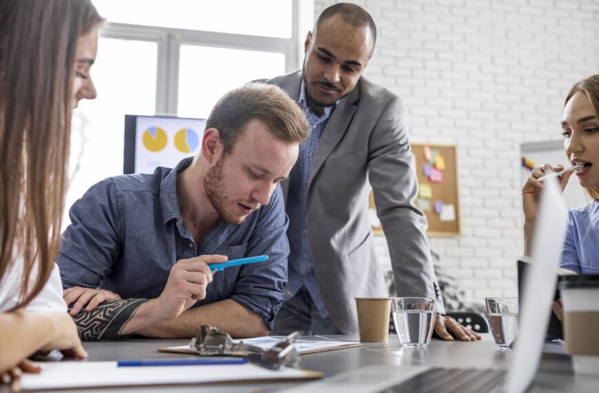 business-people-teamwork